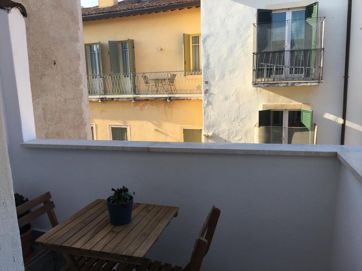 Arela Apartment Верона Екстериор снимка
